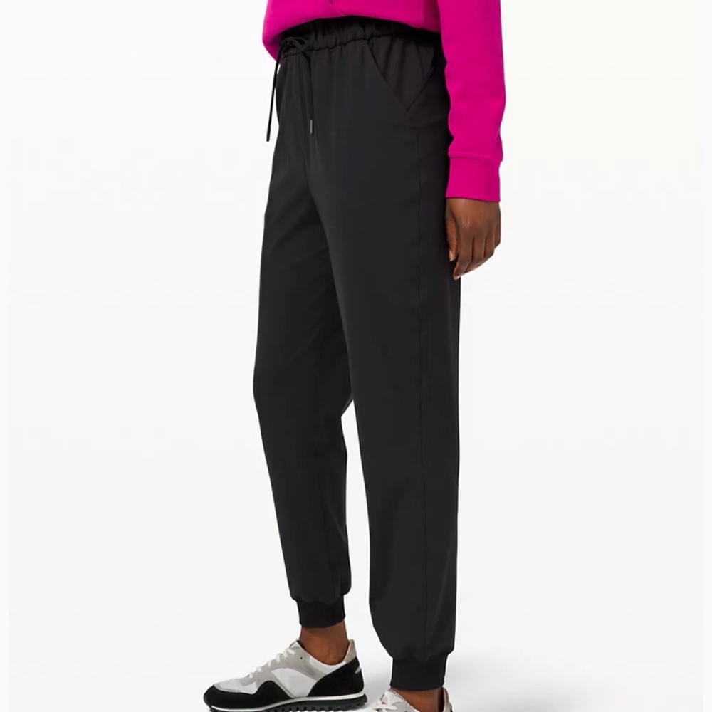 Lululemon Stretch High-Rise Joggers